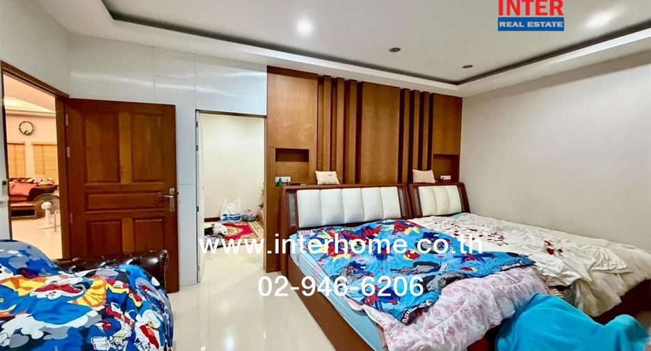 À vendre 3 chambres maison à Lat Phrao, Bangkok