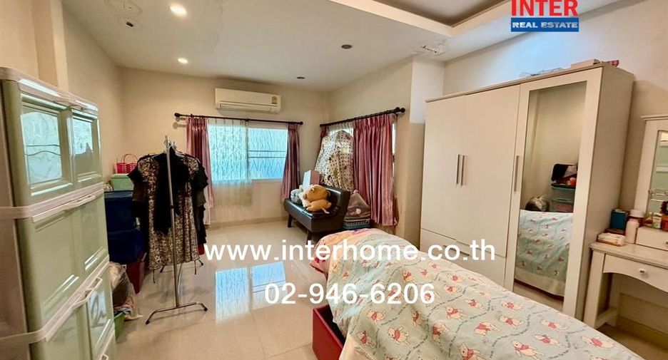 À vendre 3 chambres maison à Lat Phrao, Bangkok