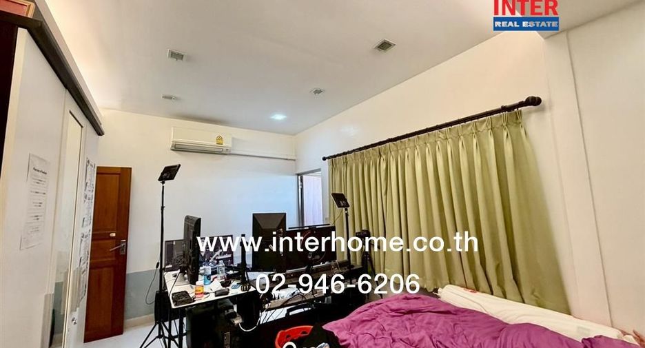 À vendre 3 chambres maison à Lat Phrao, Bangkok