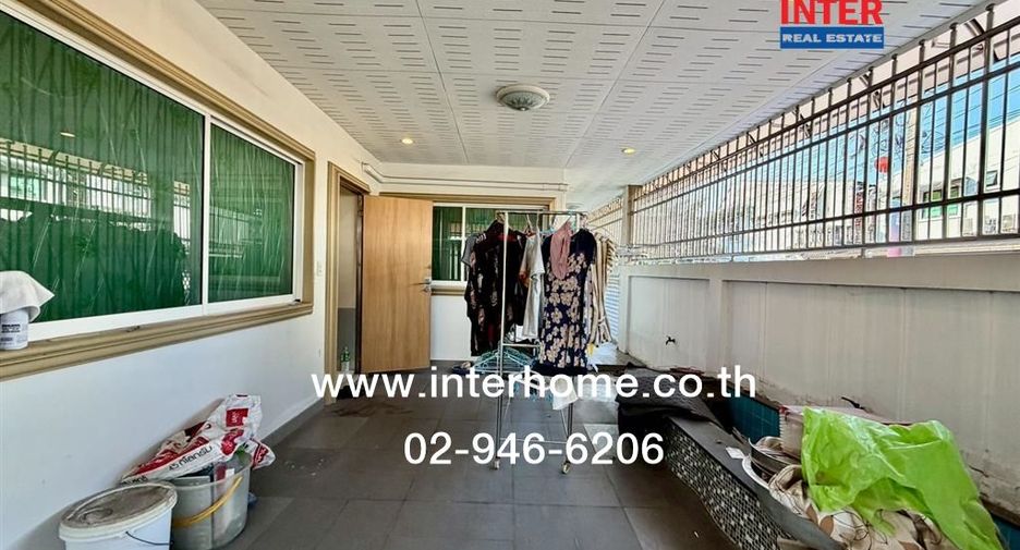 À vendre 3 chambres maison à Lat Phrao, Bangkok