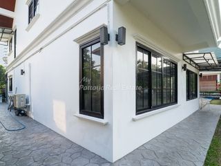 ขาย 4 ห้องนอน บ้านเดี่ยว ใน นาจอมเทียน, พัทยา