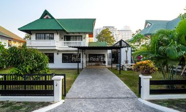 For sale 4 bedrooms house in Sattahip, Chonburi