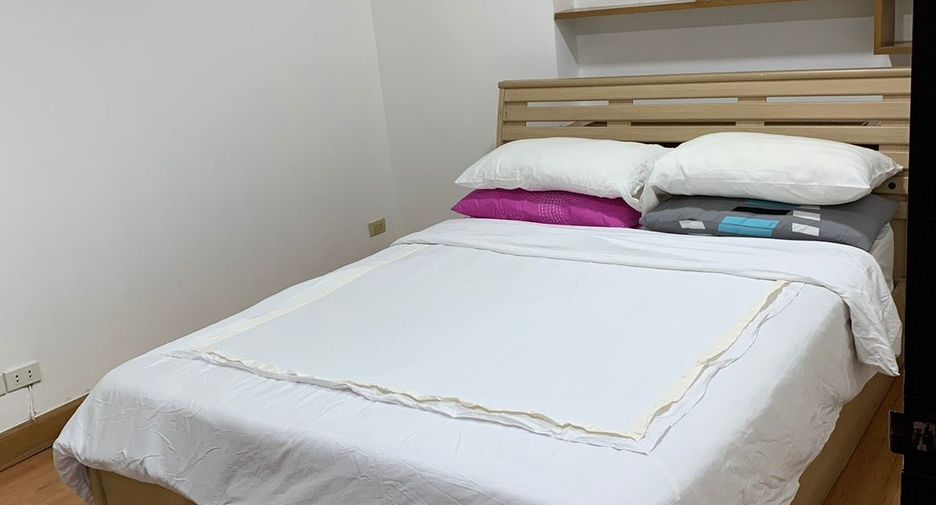 Продажа 2 спальни кондо в Щаттхана, Бангкок