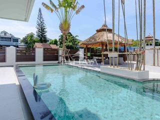 For sale 8 bedrooms house in Na Jomtien, Pattaya