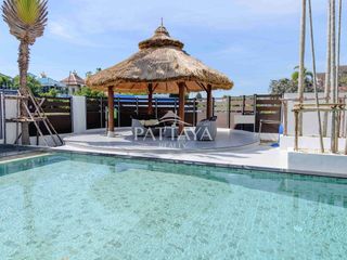 For sale 8 bedrooms house in Na Jomtien, Pattaya