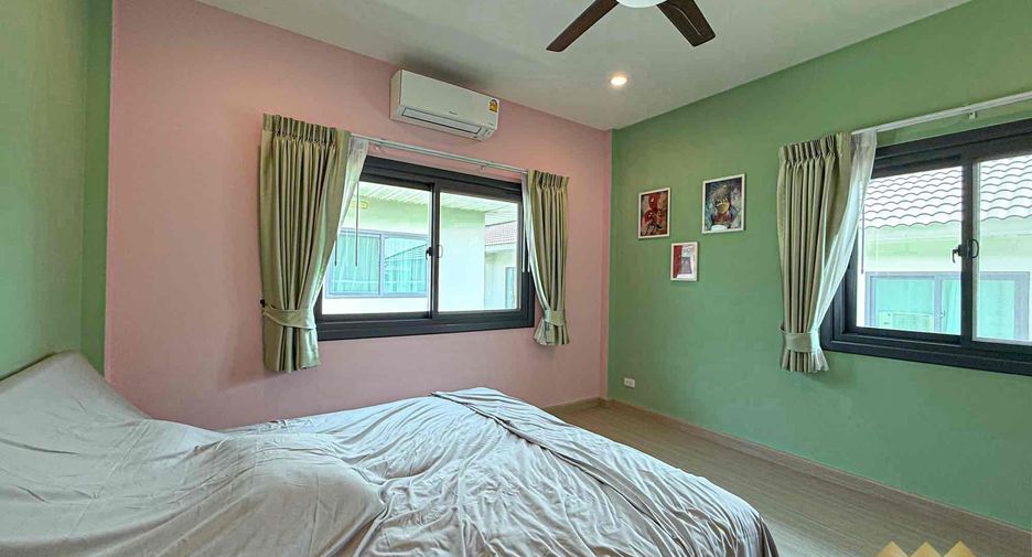 À louer 4 chambres maison à Bang Lamung, Chonburi