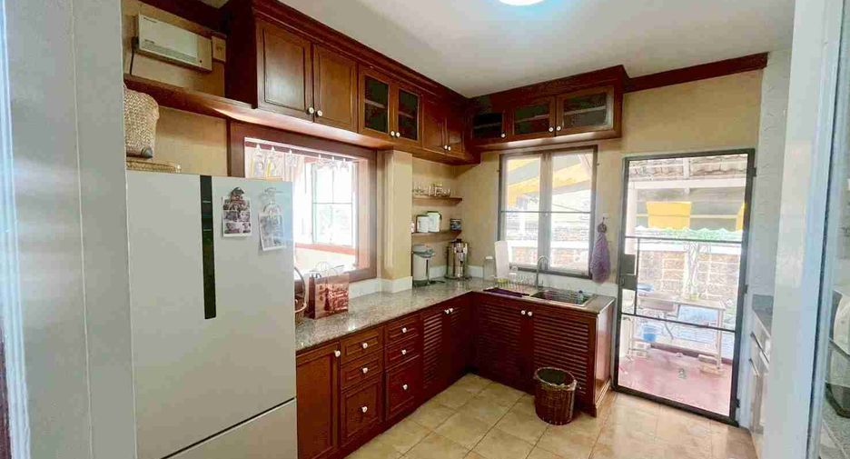 Haus zum Kauf mit 4 Zimmer in Phra Pradaeng, Samut Prakan