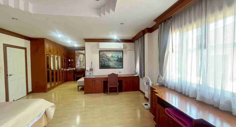 Haus zum Kauf mit 4 Zimmer in Phra Pradaeng, Samut Prakan