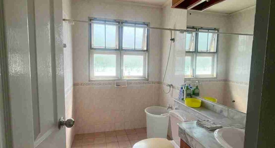 Haus zum Kauf mit 4 Zimmer in Phra Pradaeng, Samut Prakan