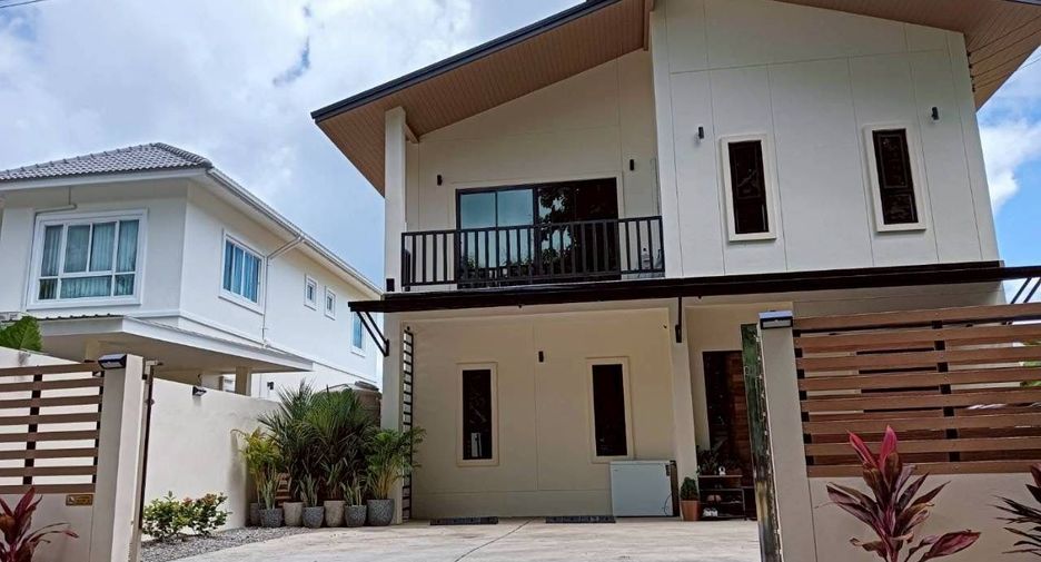 For sale 4 bedrooms house in Mueang Chiang Mai, Chiang Mai | Hipflat