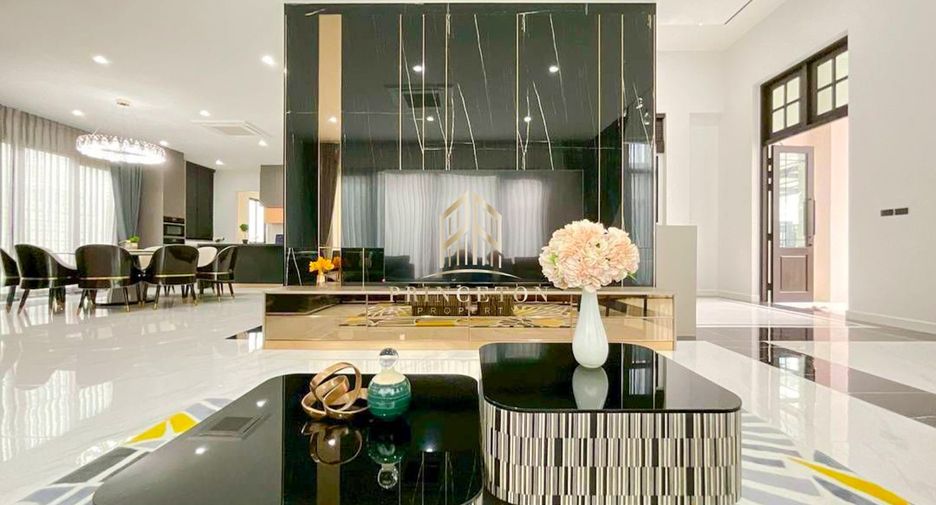For rent and for sale 5 bedrooms house in Saphan Sung, Bangkok