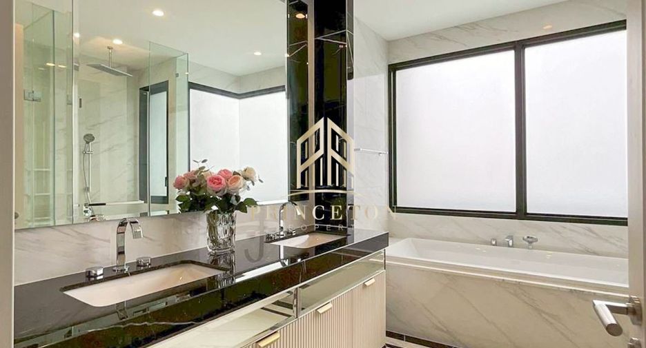 For rent and for sale 5 bedrooms house in Saphan Sung, Bangkok