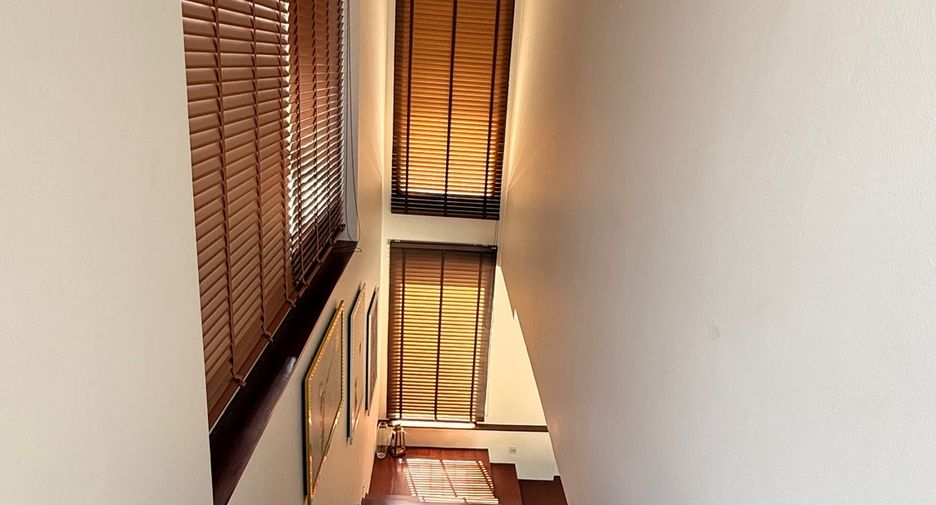 For rent and for sale 4 bedrooms villa in Doi Saket, Chiang Mai