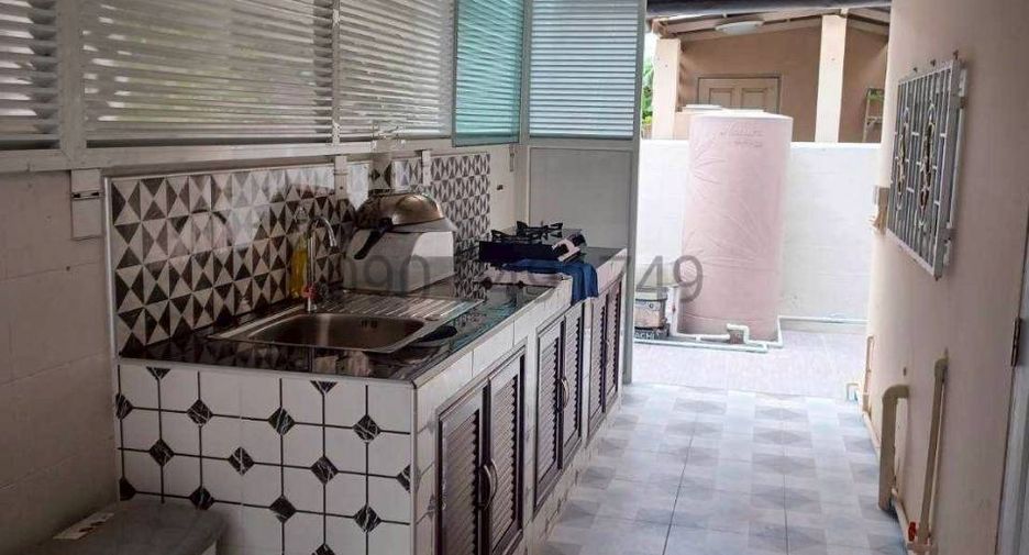 For rent 3 bedrooms house in Mueang Samut Prakan, Samut Prakan