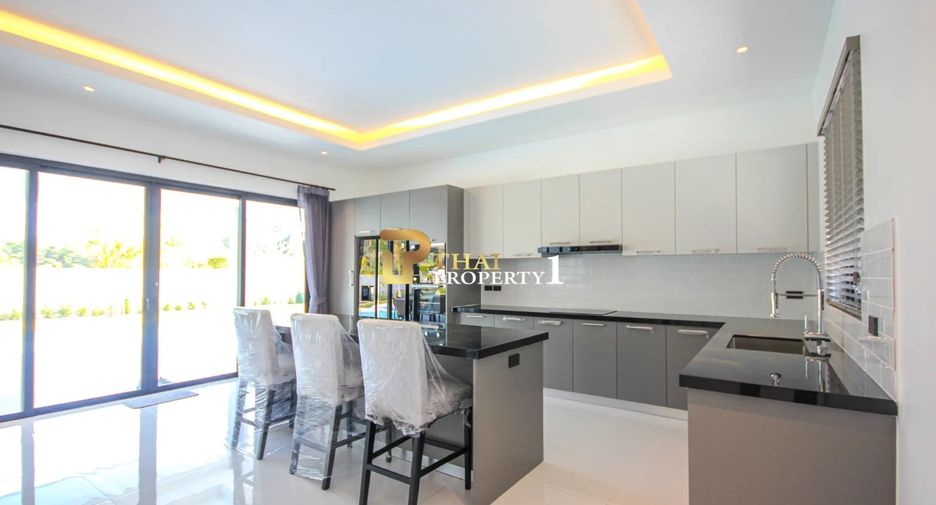 For sale 3 bedrooms villa in Hua Hin, Prachuap Khiri Khan