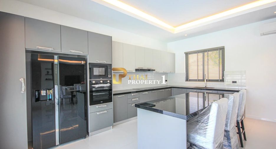 For sale 3 bedrooms villa in Hua Hin, Prachuap Khiri Khan