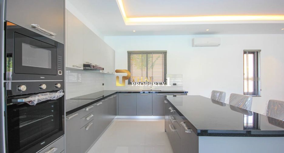 For sale 3 bedrooms villa in Hua Hin, Prachuap Khiri Khan
