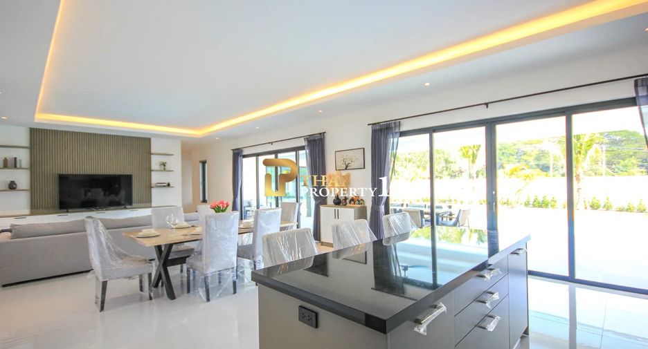 For sale 3 bedrooms villa in Hua Hin, Prachuap Khiri Khan