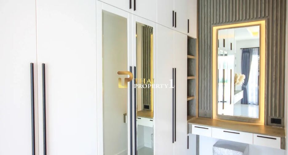 For sale 3 bedrooms villa in Hua Hin, Prachuap Khiri Khan