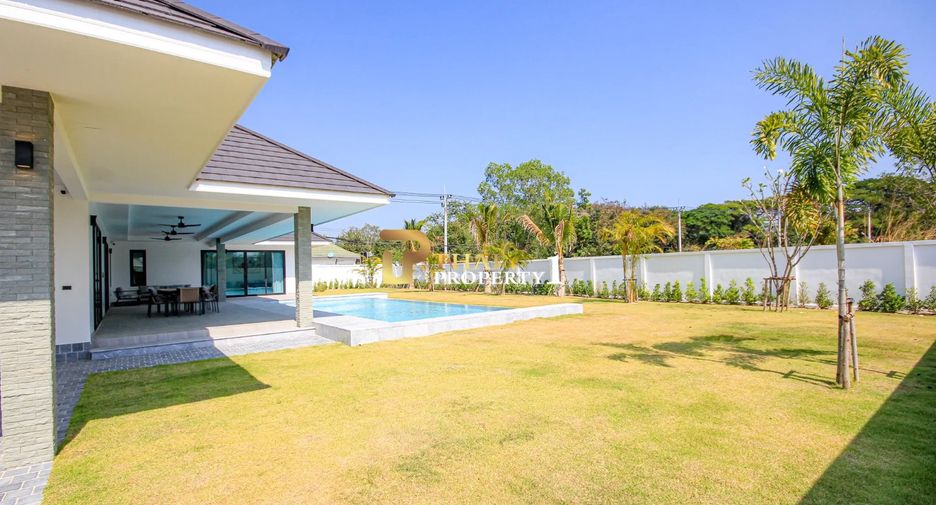 For sale 3 bedrooms villa in Hua Hin, Prachuap Khiri Khan