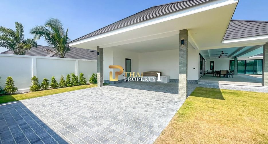 For sale 3 bedrooms villa in Hua Hin, Prachuap Khiri Khan