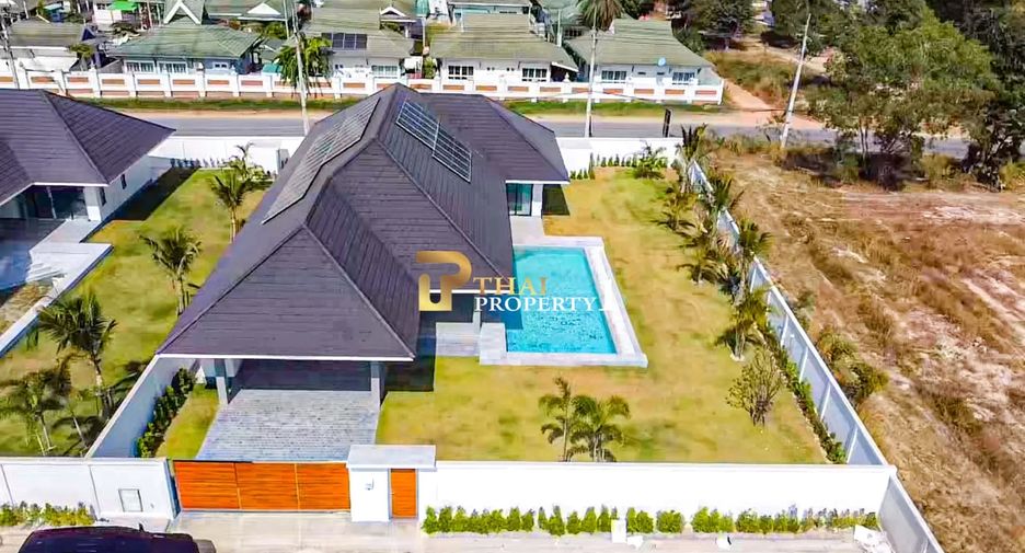 For sale 3 bedrooms villa in Hua Hin, Prachuap Khiri Khan