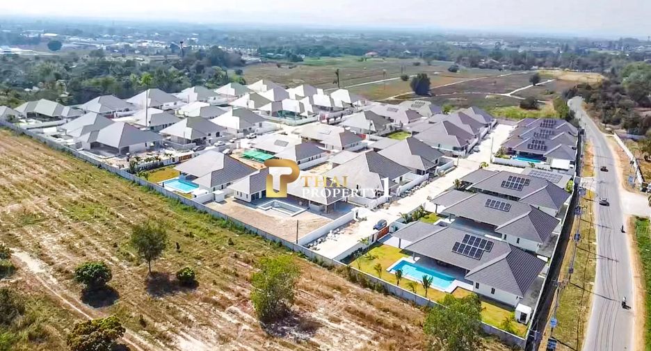 For sale 3 bedrooms villa in Hua Hin, Prachuap Khiri Khan