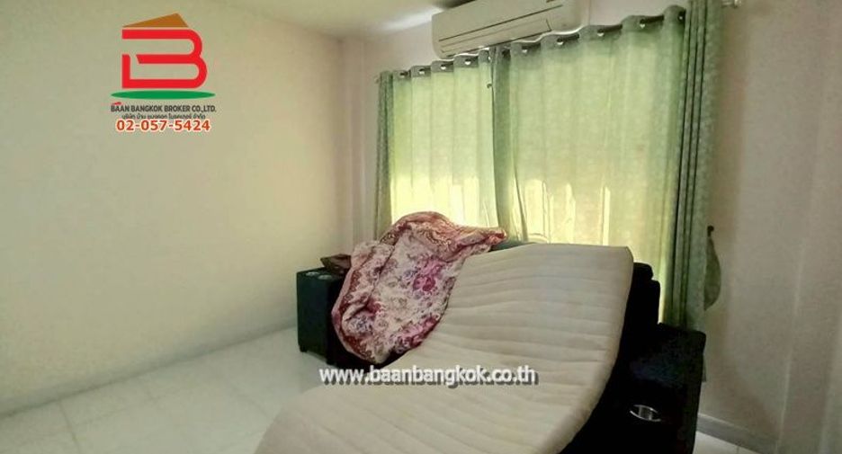 出售 3 卧室 独立屋 在 Nong Chok, 曼谷