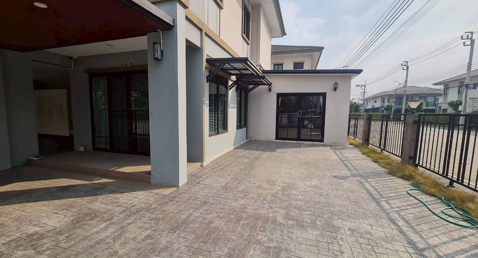 For sale 4 bedrooms house in Pak Kret, Nonthaburi