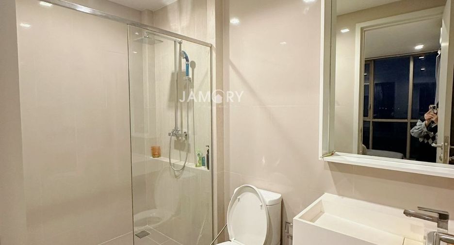 Condo en alquiler de 2 habitaciones en North Pattaya, Pattaya