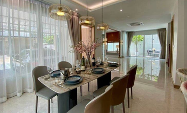 Villa zum Kauf mit 4 Zimmer in Bang Lamung, Chonburi