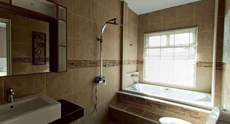 Villa zur Miete mit 3 Zimmer in Bang Lamung, Chonburi