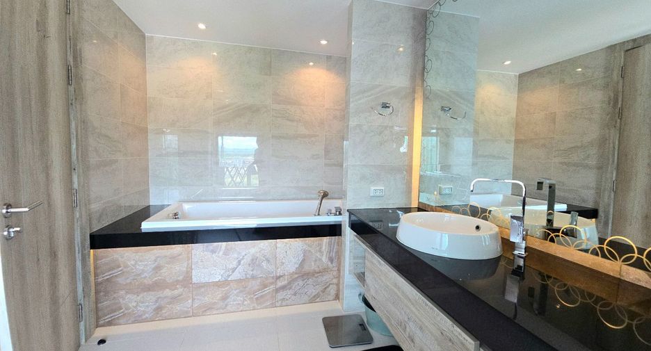 For sale 2 bedrooms condo in Bang Lamung, Chonburi