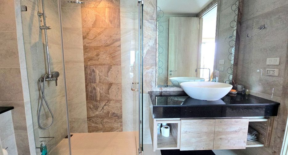 For sale 2 bedrooms condo in Bang Lamung, Chonburi