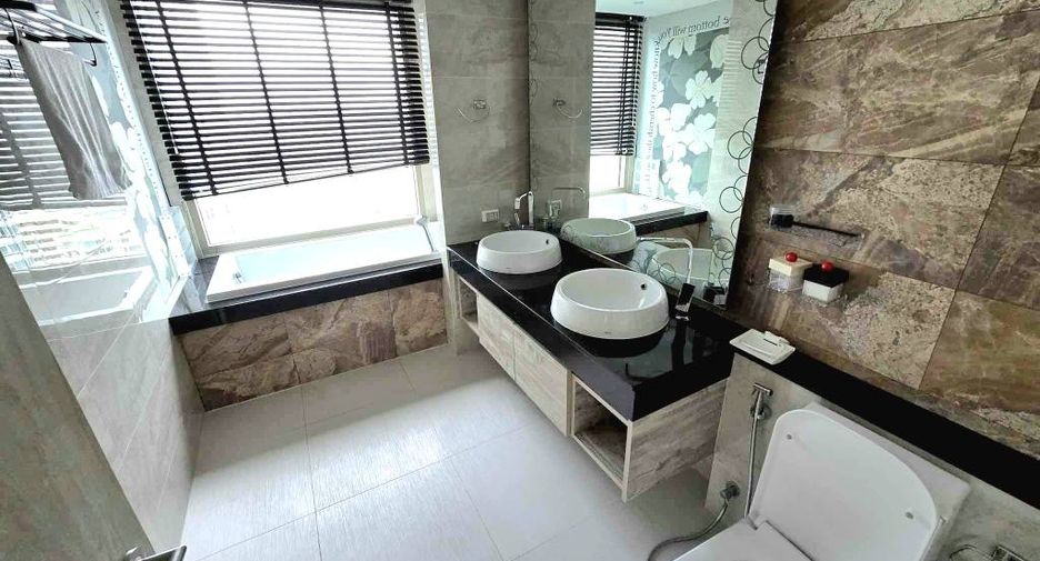For sale 2 bedrooms condo in Bang Lamung, Chonburi