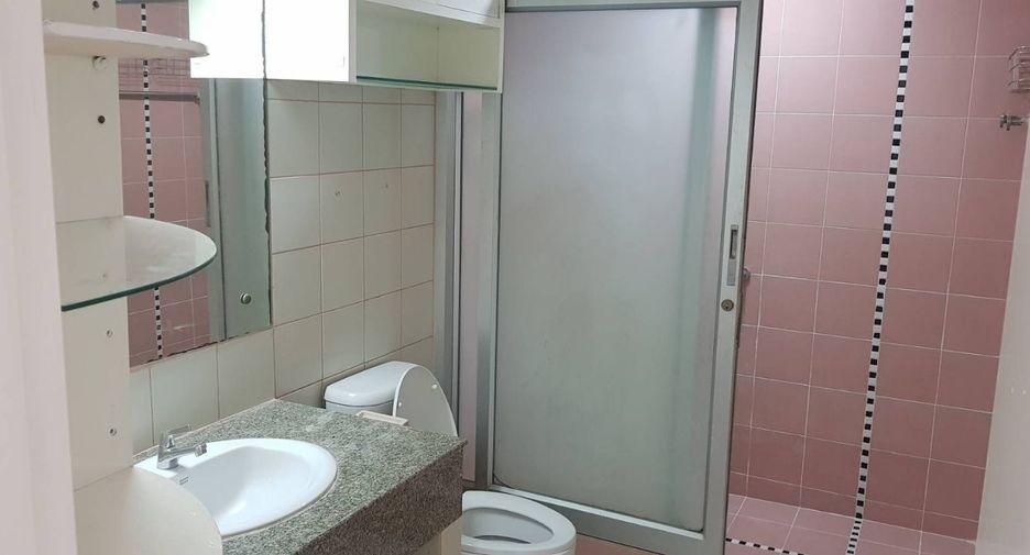 Wohnung zur Miete mit 3 Zimmer in Watthana, Bangkok