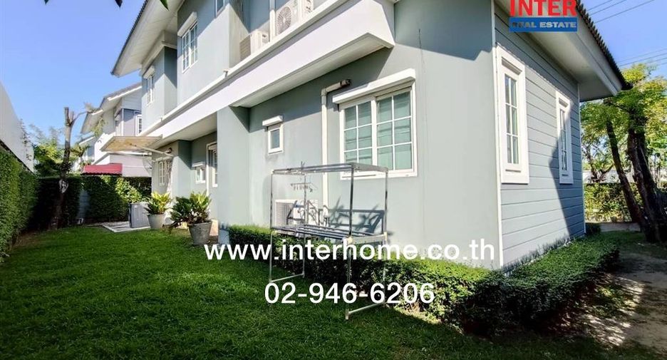 For sale 4 bedrooms house in Khlong Sam Wa, Bangkok
