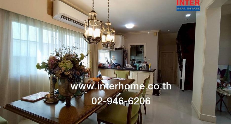 For sale 4 bedrooms house in Khlong Sam Wa, Bangkok