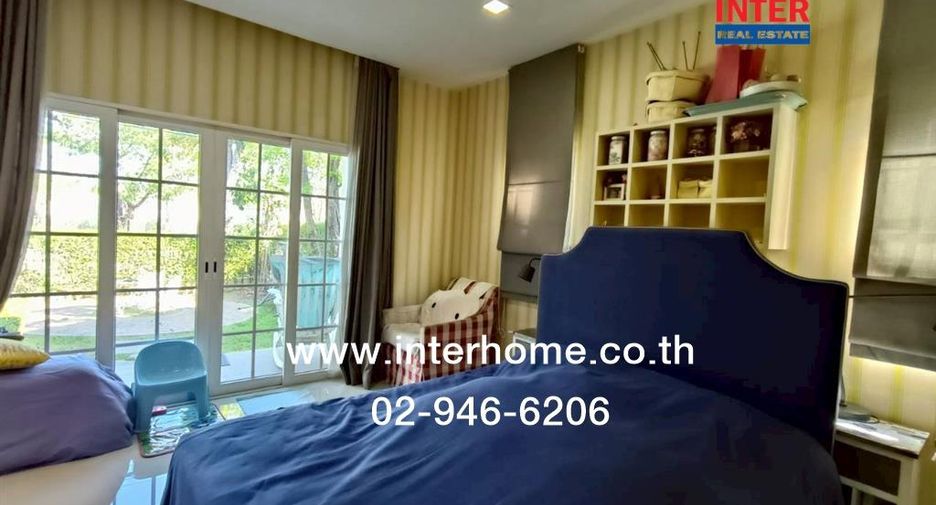 For sale 4 bedrooms house in Khlong Sam Wa, Bangkok
