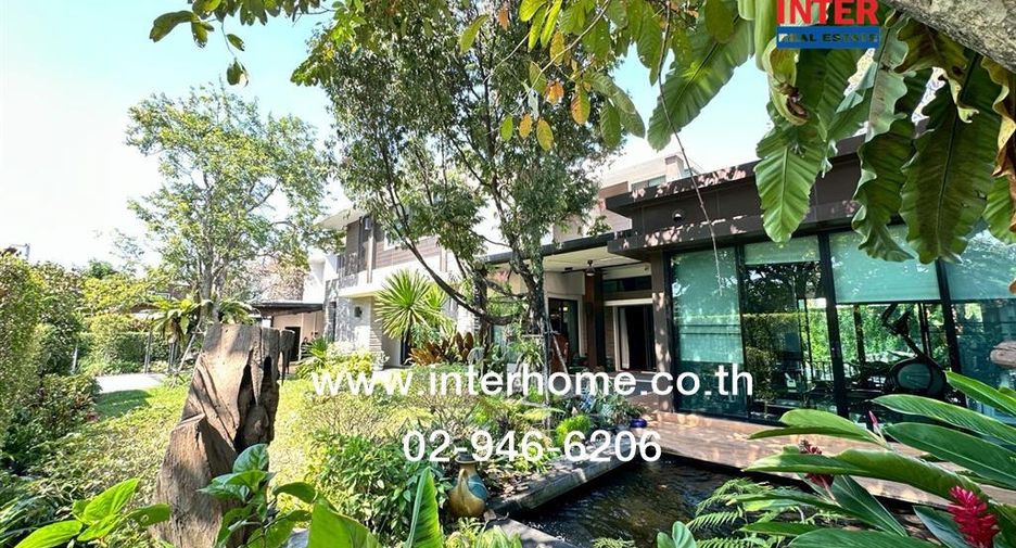 For sale 4 bedrooms house in Taling Chan, Bangkok