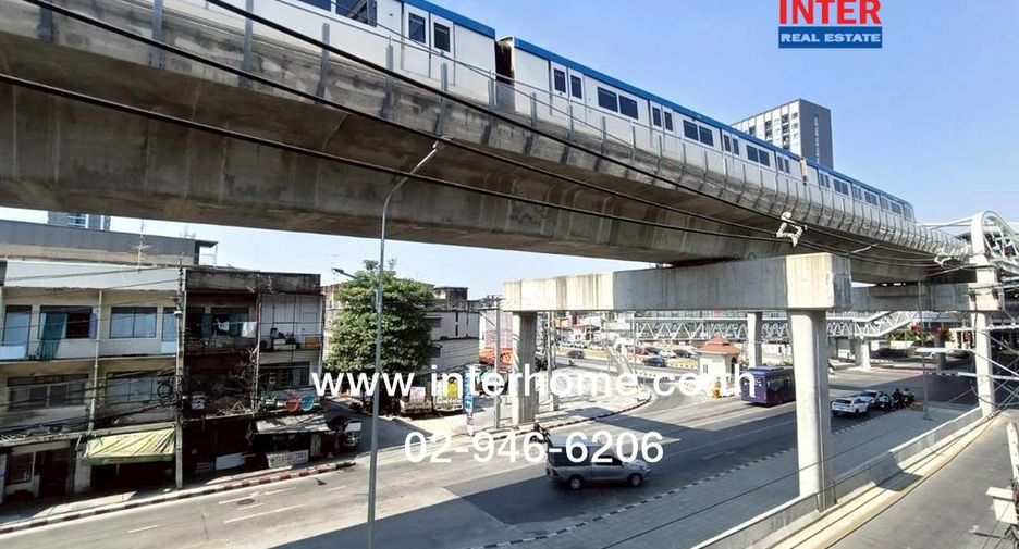 For sale 3 bedrooms retail Space in Bangkok Noi, Bangkok