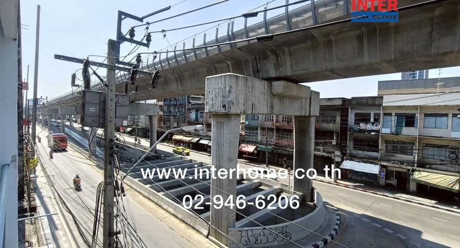 For sale 3 bedrooms retail Space in Bangkok Noi, Bangkok