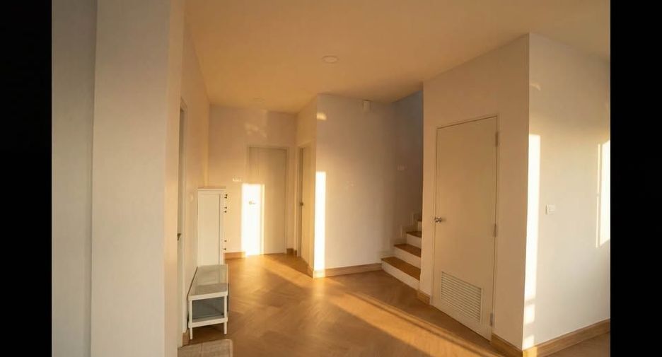 Haus zur Miete und zum Kauf mit 3 Zimmer in Bang Phli, Samut Prakan
