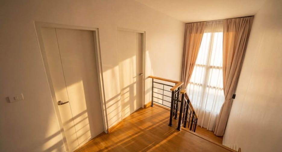 Haus zur Miete und zum Kauf mit 3 Zimmer in Bang Phli, Samut Prakan