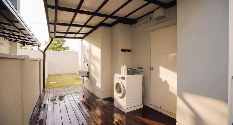 Haus zur Miete und zum Kauf mit 3 Zimmer in Bang Phli, Samut Prakan