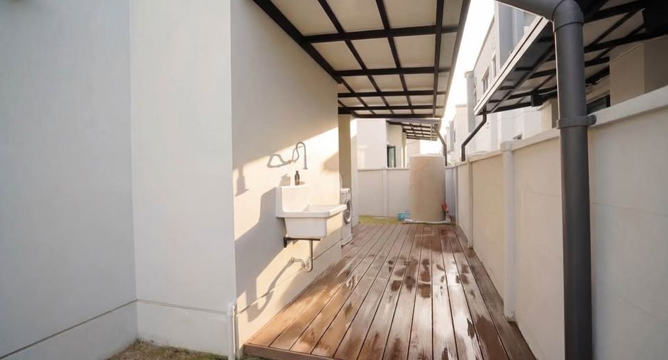 Haus zur Miete und zum Kauf mit 3 Zimmer in Bang Phli, Samut Prakan