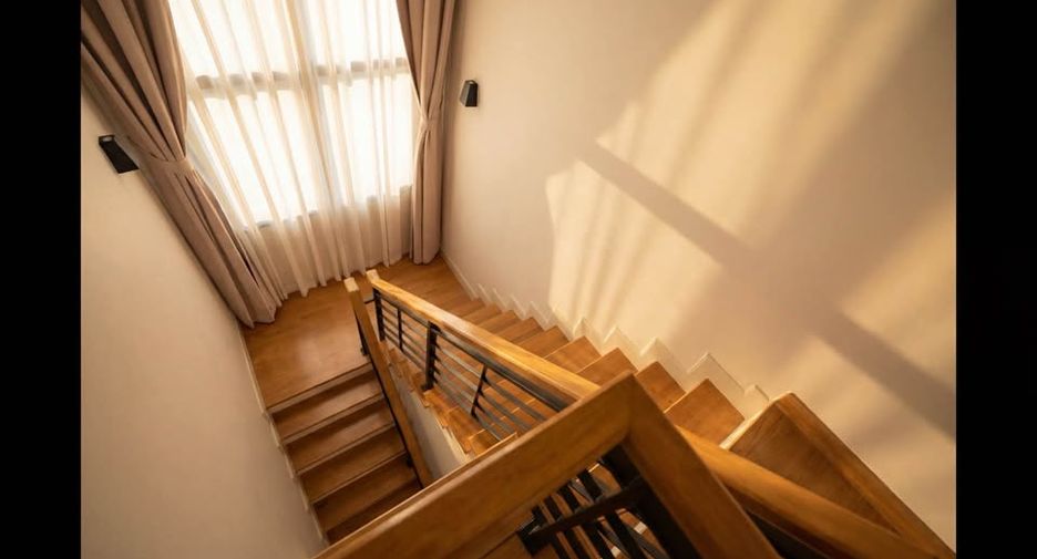 Haus zur Miete und zum Kauf mit 3 Zimmer in Bang Phli, Samut Prakan