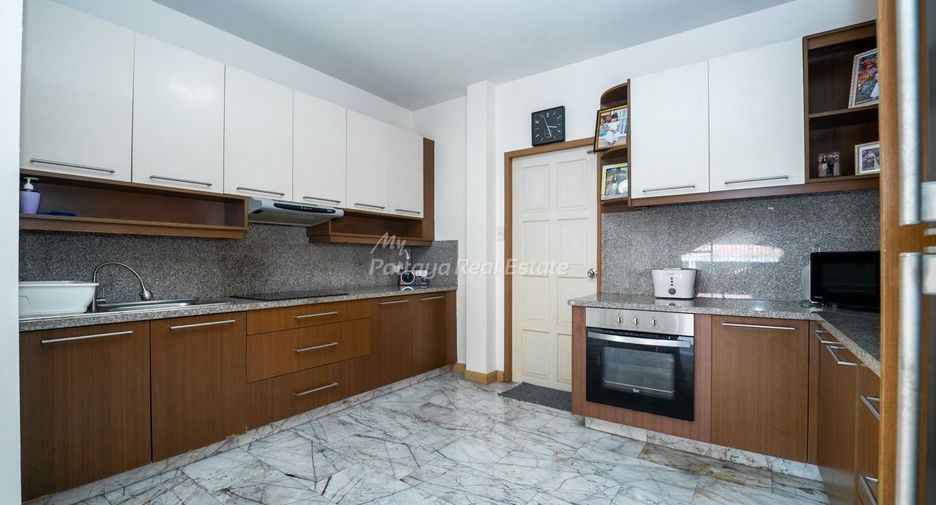 À vendre 6 chambres maison à Bang Lamung, Chonburi