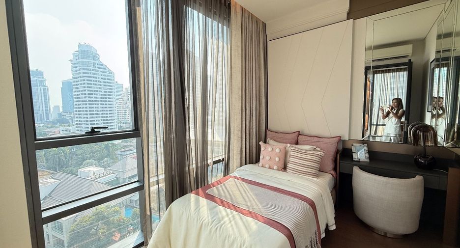 For sale 2 bedrooms condo in Watthana, Bangkok