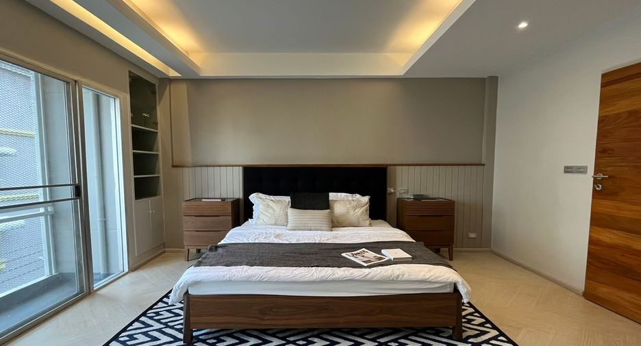 Casa adosada en venta de 3 habitaciones en Bang Na, Bangkok